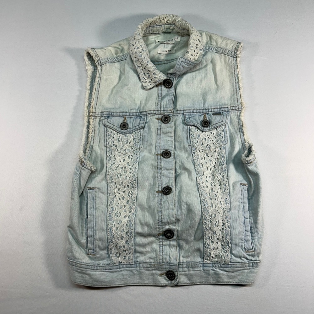 Bullhead Denim Co Light Wash Lace Trim Denim Vest Slim Fit Large RN090233